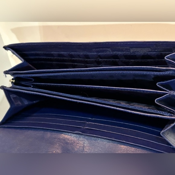 Furla Purple Embossed leather wallet Clutch - Picture 7 of 8